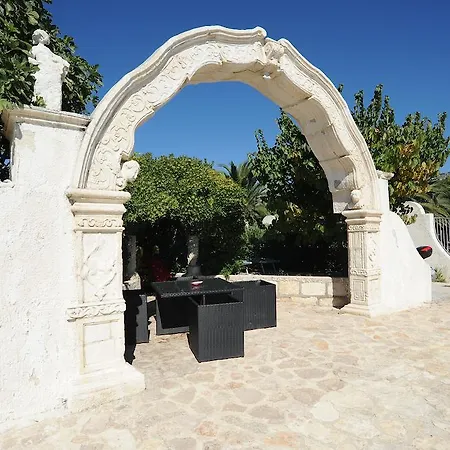 Bed & Breakfast Torre Saracena 3*