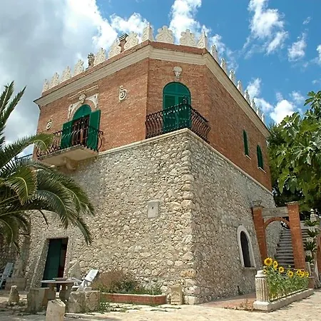 Torre Saracena Bed & Breakfast